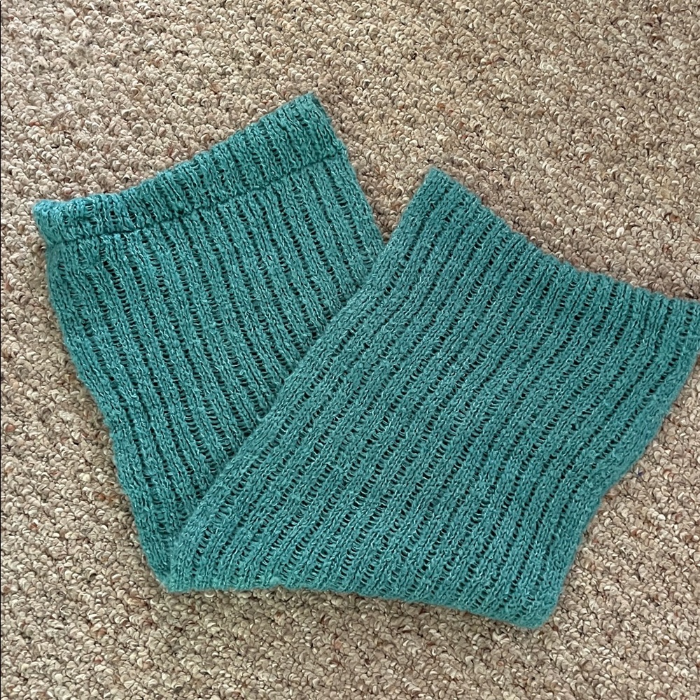 Hollister Turquoise Knit Infinity Scarf